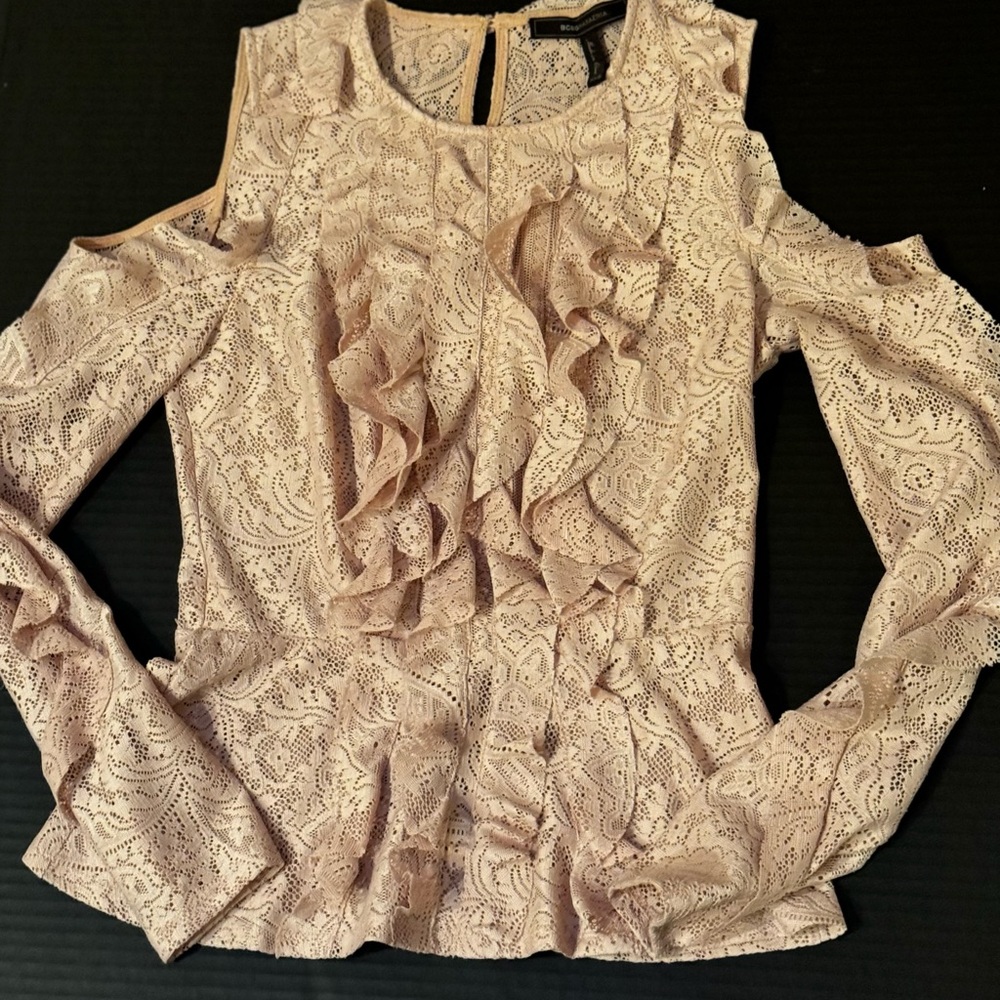 BCBG Pale PINK Cold Shoulder Top, sworn Twice Size XXS